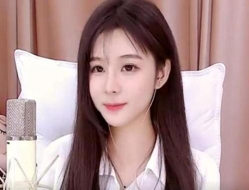 虎牙裸体女主播
